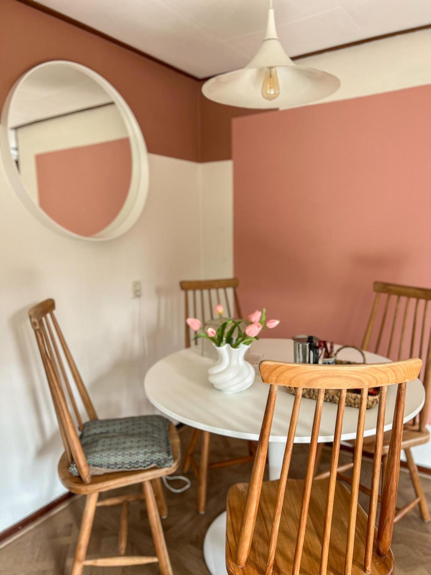 Chalet Retro Boshuisje Olijfje Met Omheinde Tuin Voor Natuurliefhebbers Putten